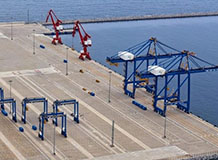 На контейнерный терминал порта Криби, Камерун, впервые прибыл контейнеровоз «CMA CGM BIANCA»